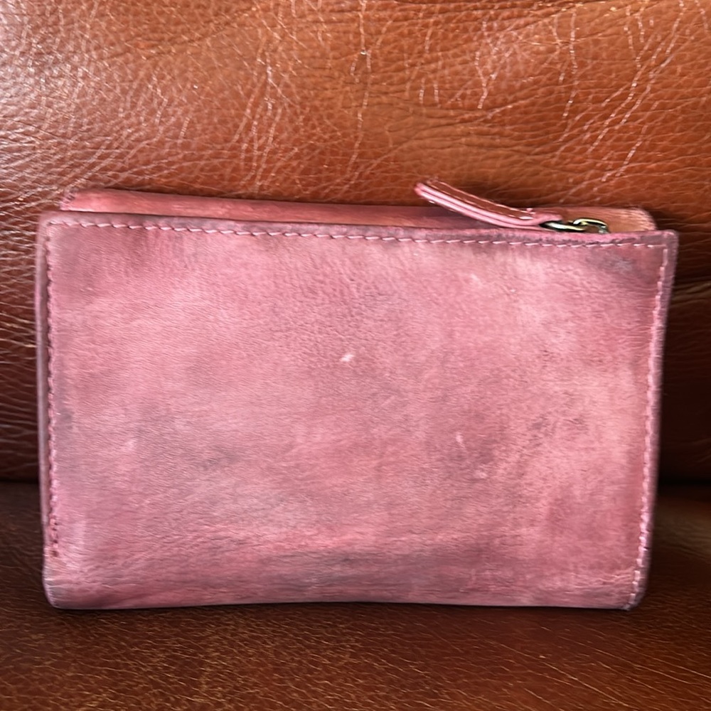 Firenze Trifold Wallet - Picture 4 of 9